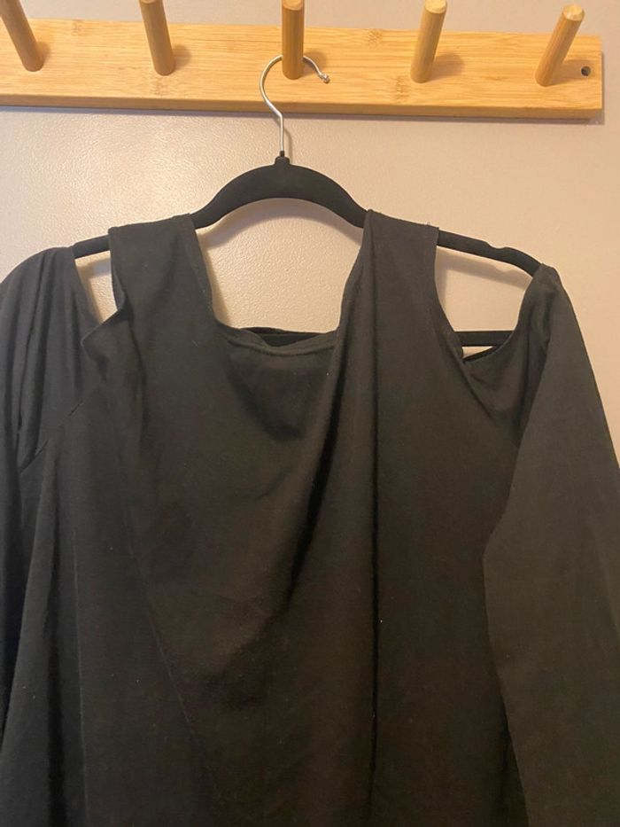 Très jolie pull à épaule dénudée grande taille - photo numéro 2