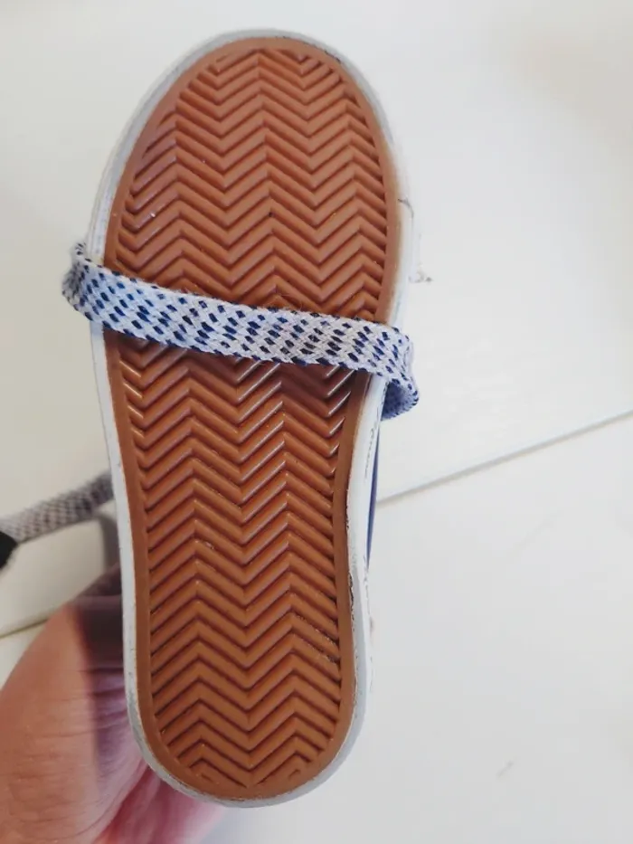 Basket style convers Minnie - photo numéro 5
