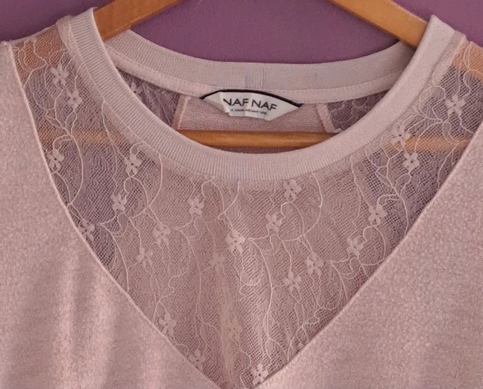 Pull tout doux rose poudré avec dentelle - photo numéro 2