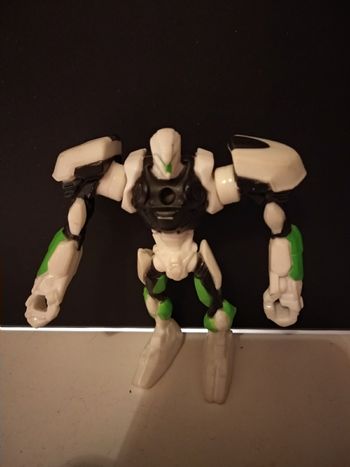 Robot Max Steel McDonald's 2015