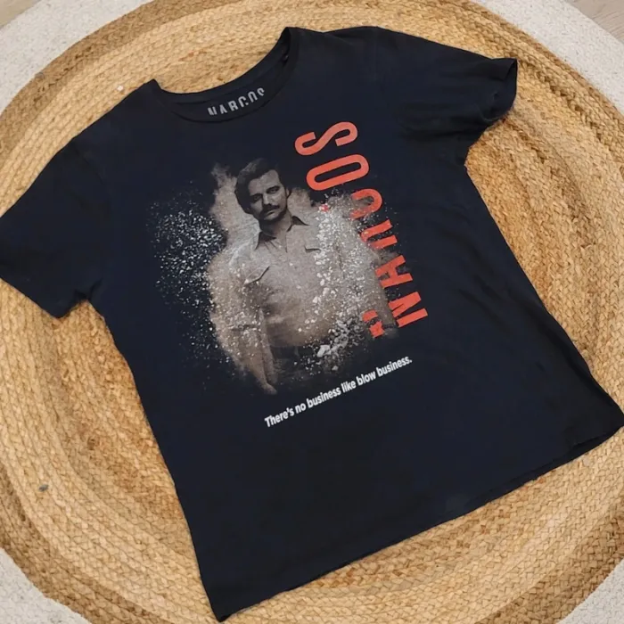 T-shirt Narcos L – Pablo Escobar - Très bon état- Rare - Noir - photo numéro 2