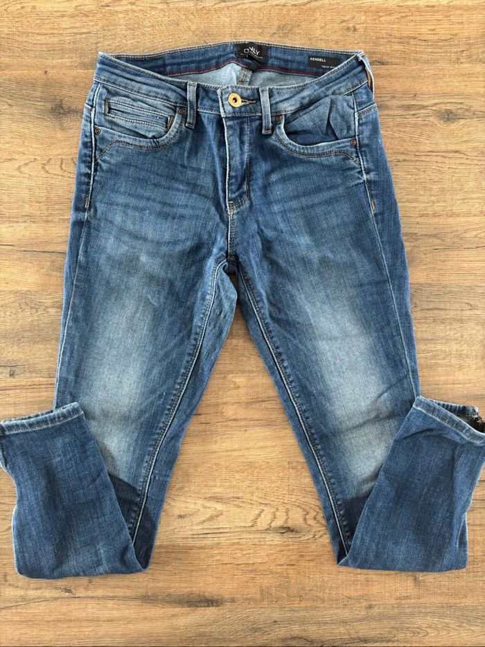 Jean bleu marine only - Taille 28/30 (s) - photo numéro 2
