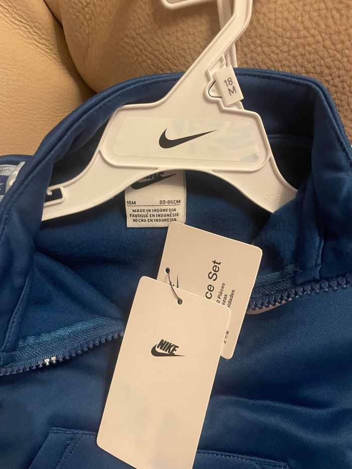 Ensemble Nike - photo numéro 3