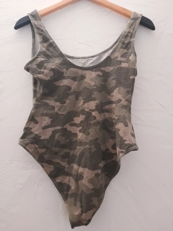Body. - photo numéro 3
