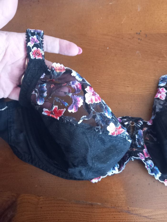 Soutien gorge - photo numéro 4