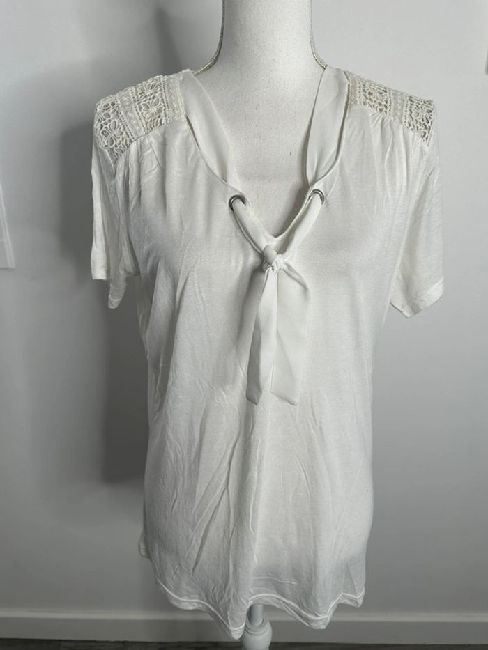 Blouse blanche et broderies ajourées NafNaf T42 XL