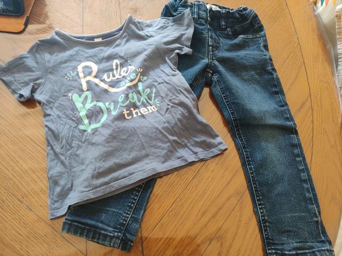 Ensemble t-shirt et pantalon 3ans