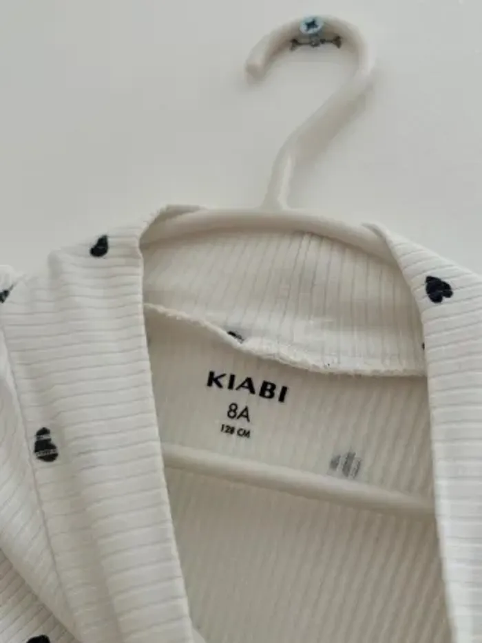 Sous pull Kiabi fille 8a - photo numéro 4