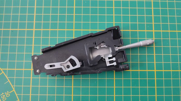 Support inférieur pièce miniature Bburago Burago Mercedes-Benz SSK 1928 1/18 1/18e 1/18ème #B86 - photo numéro 2