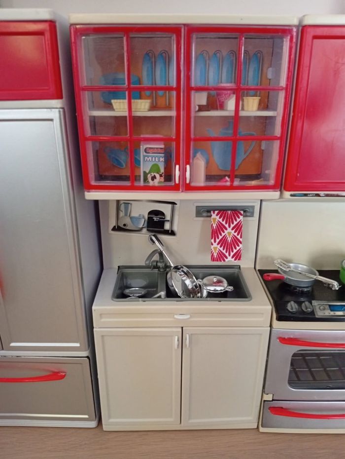 Meubles de cuisine pour barbie - photo numéro 4