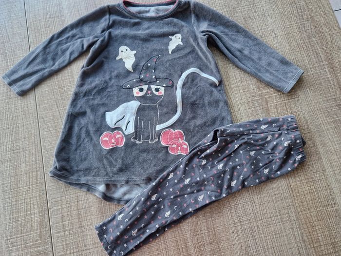 Pyjama Halloween DPAM 4 ans en bon état - photo numéro 2