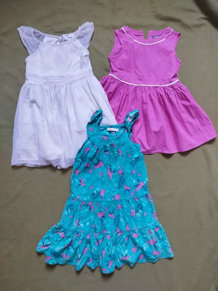 Lot 3 robes 4ans