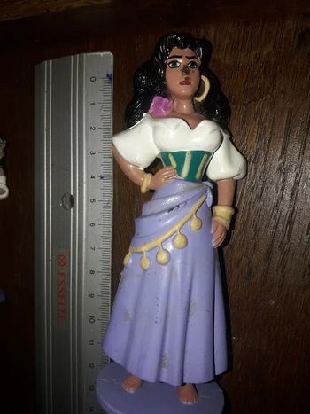 bossu de notre dame figurine