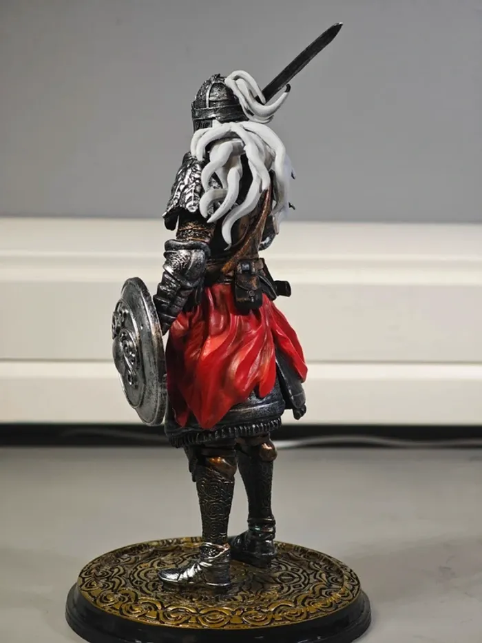 Figurine Elden Ring : Raging Wolf 20cm neuve avec boîte - photo numéro 3