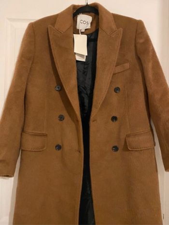Manteau en laine camel femme - COS - Taille 36 - neuf avec étiquette - photo numéro 2