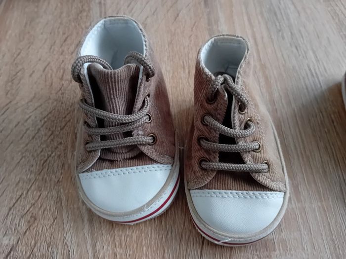 Lot de paires de chaussures 3-6 mois - photo numéro 2