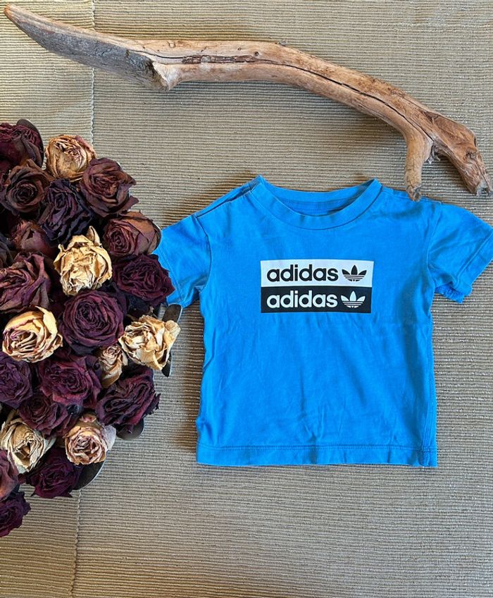T-shirt taille 6/9 mois