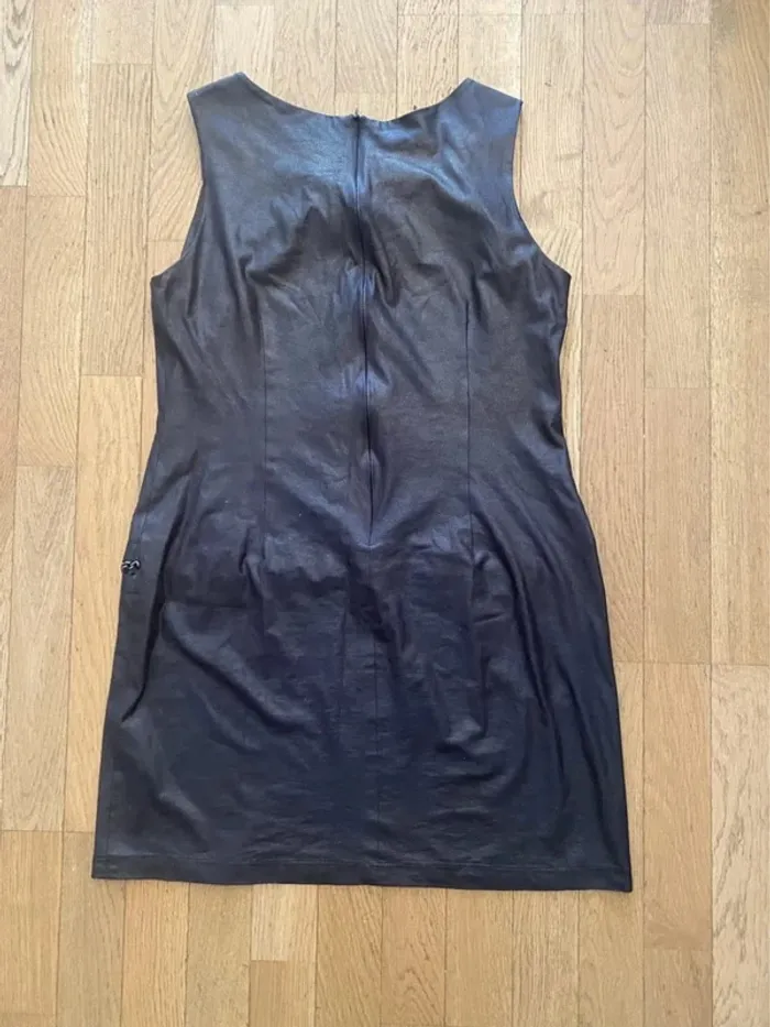 Robe sans manches enduite Miss Tic taille 42 - photo numéro 7