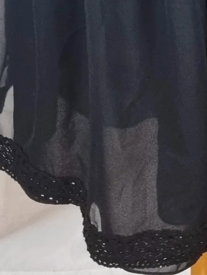 Massimo Dutti Jupe noire Silk voile détails sequins mi longue T38/M - photo numéro 2