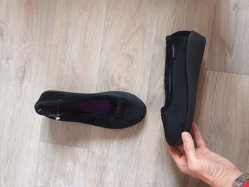 chaussons pantoufles 37 isotoner neuf noir femme petit talon en velours