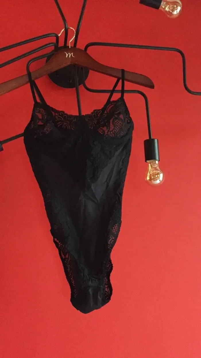 Body avec dentelle