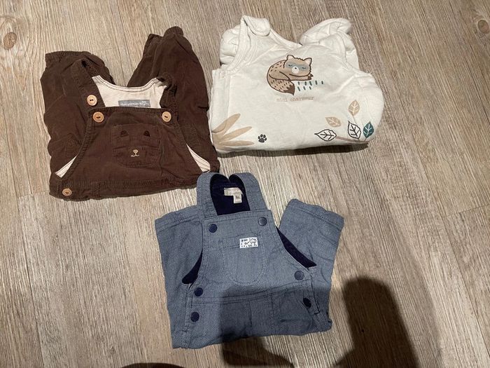 Salopette taille 1 mois