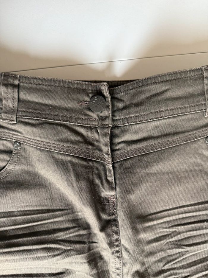 Jupe camaïeu en très bon état taille 40-42 - photo numéro 3