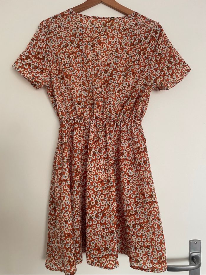 Robe fluide à fleurs - photo numéro 2