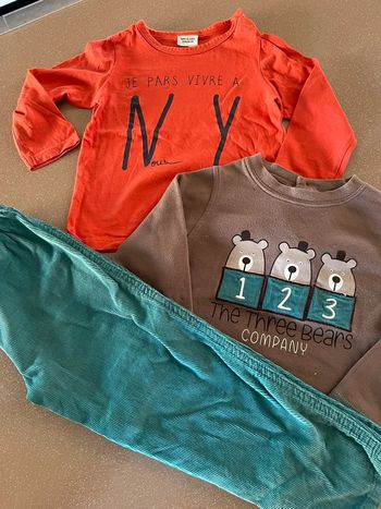 Lot ensemble et t shirt manches longues 23 mois
