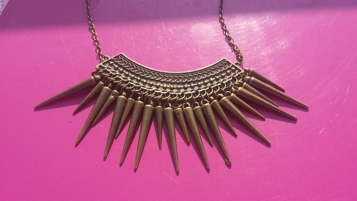 Collier Ras du cou a Pic - photo numéro 2
