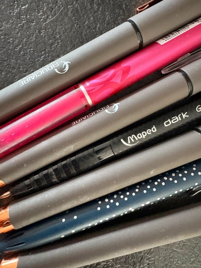 Lot de stylos - photo numéro 2