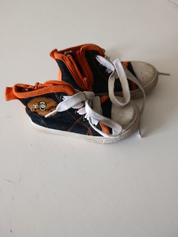 Converses pointure 21