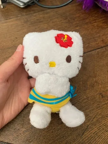 Peluche Hello Kitty Hawaï