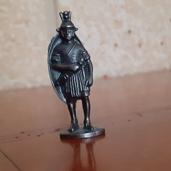Petite figurine Guerrier en métal *4 cm