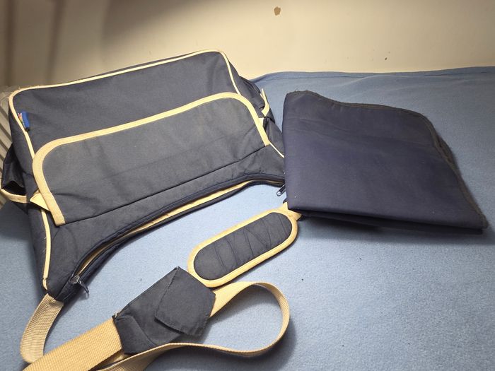 Sac à langer bleu marine