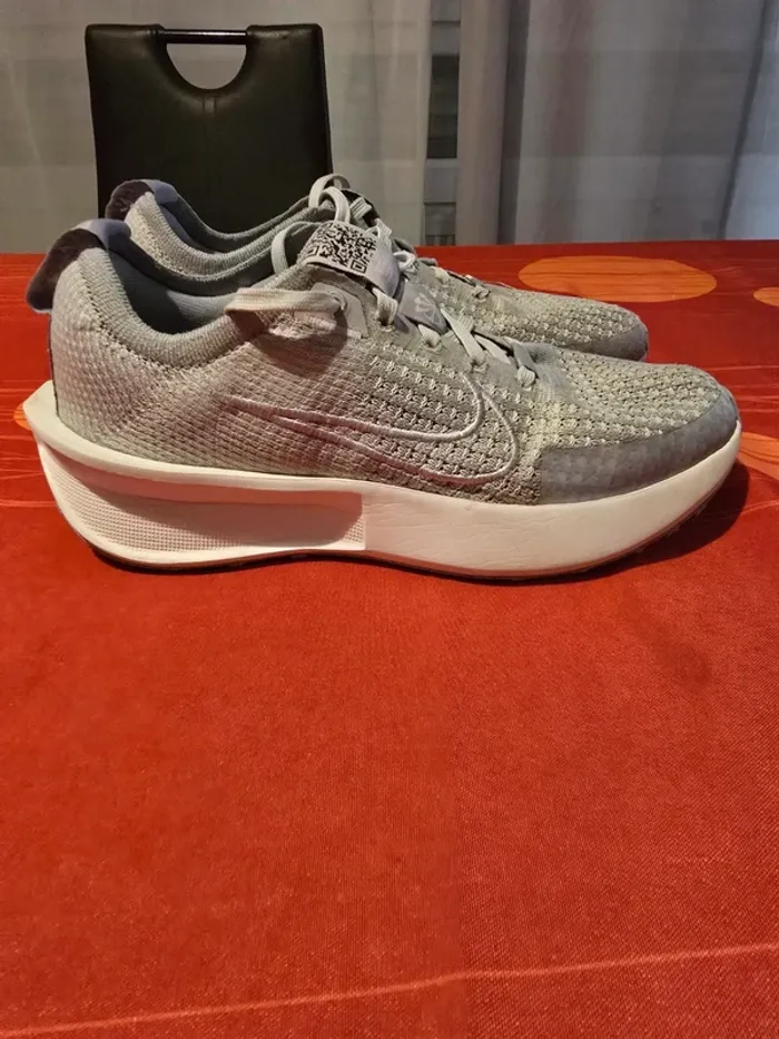 Chaussure de sport - photo numéro 8