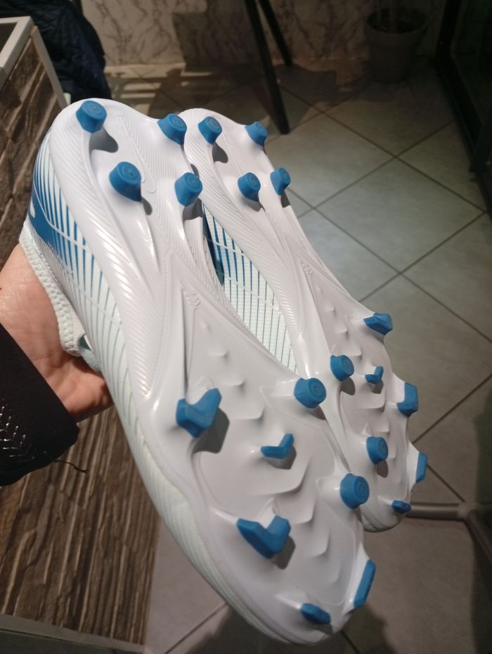 Crampon Nike  38.5 - photo numéro 6