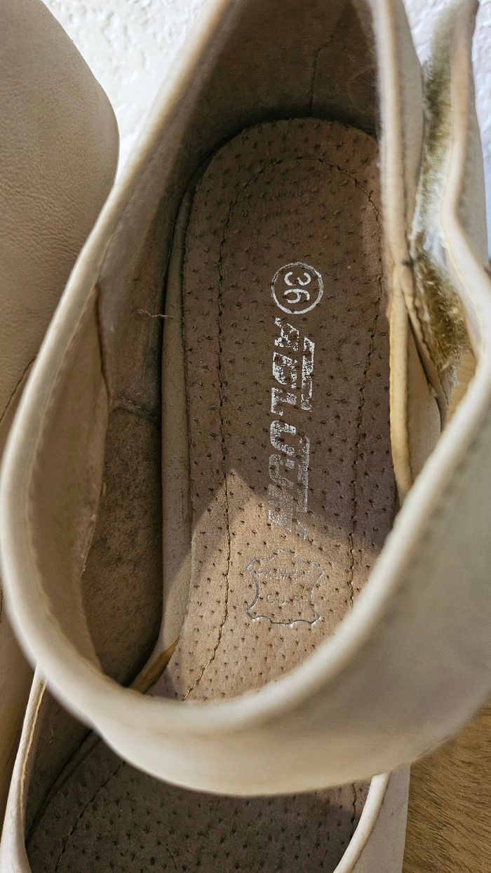 Belles chaussures à talons pointure 36 - photo numéro 3