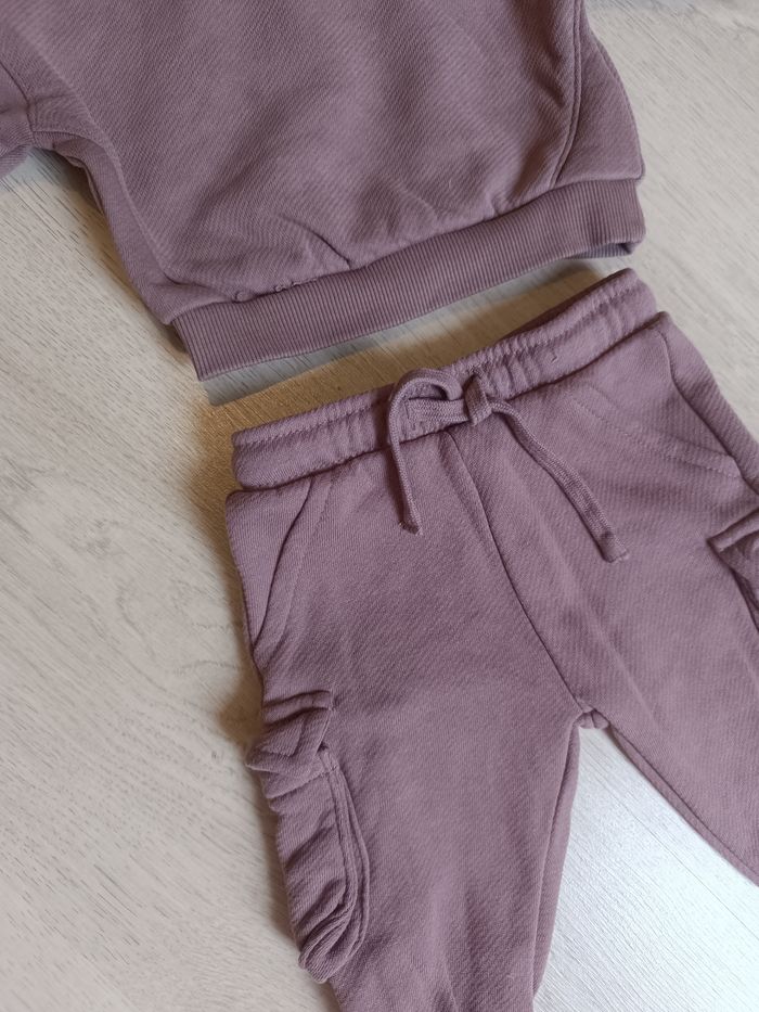 Ensemble taille 3 mois jamais porté - photo numéro 2