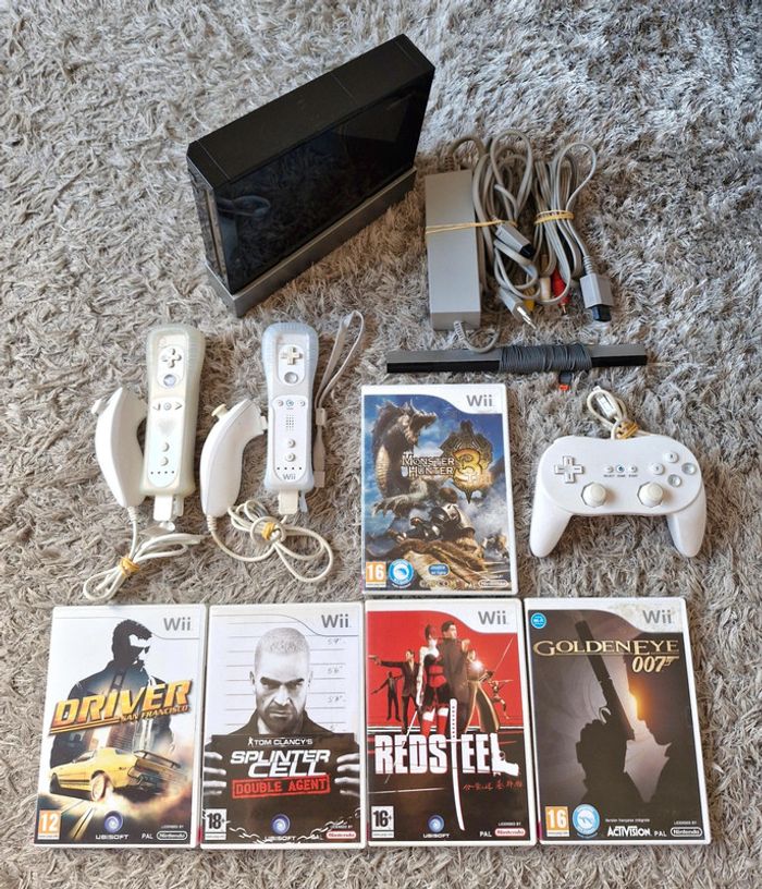 Lot Console Nintendo Wii Noire + 3 Manettes & 5 Jeux