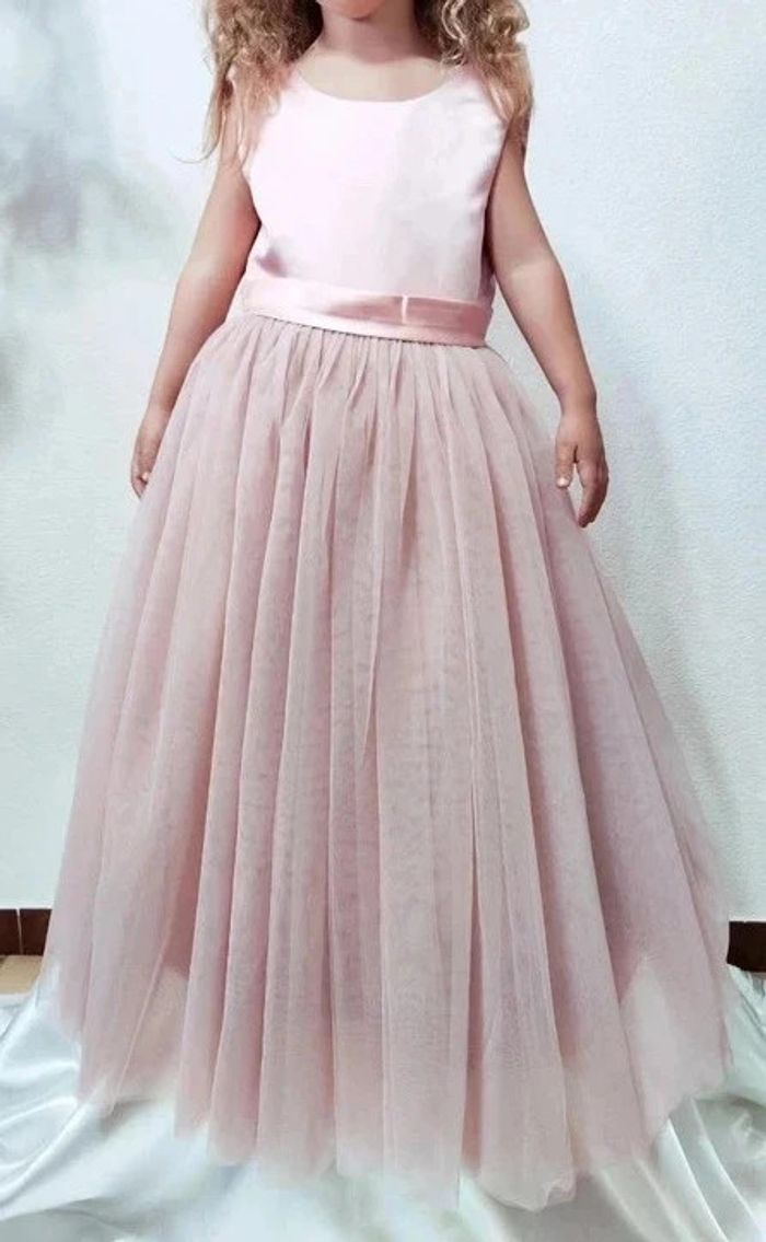 Magnifique robe NEUVE de cérémonie petite fille taille 6 ans - photo numéro 4