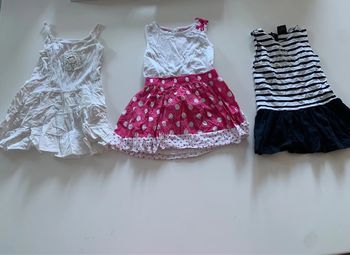 Lot 3 robes été sans manches 36 mois