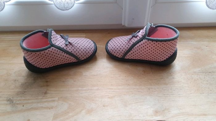 Pantoufles Pointure 20 - photo numéro 3