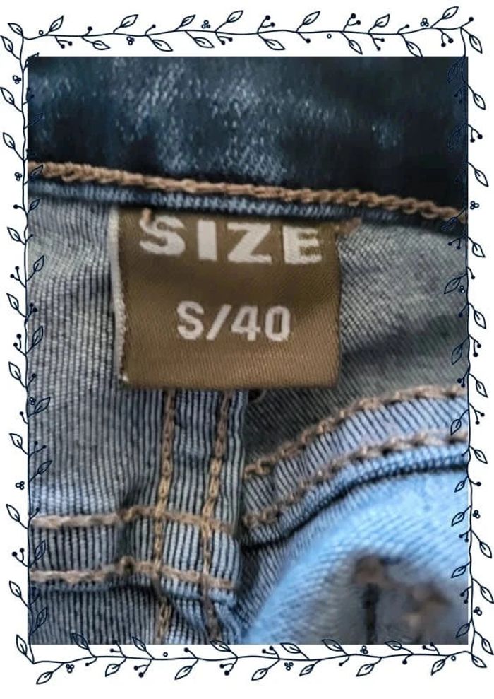 Jean taille basse troué - photo numéro 5