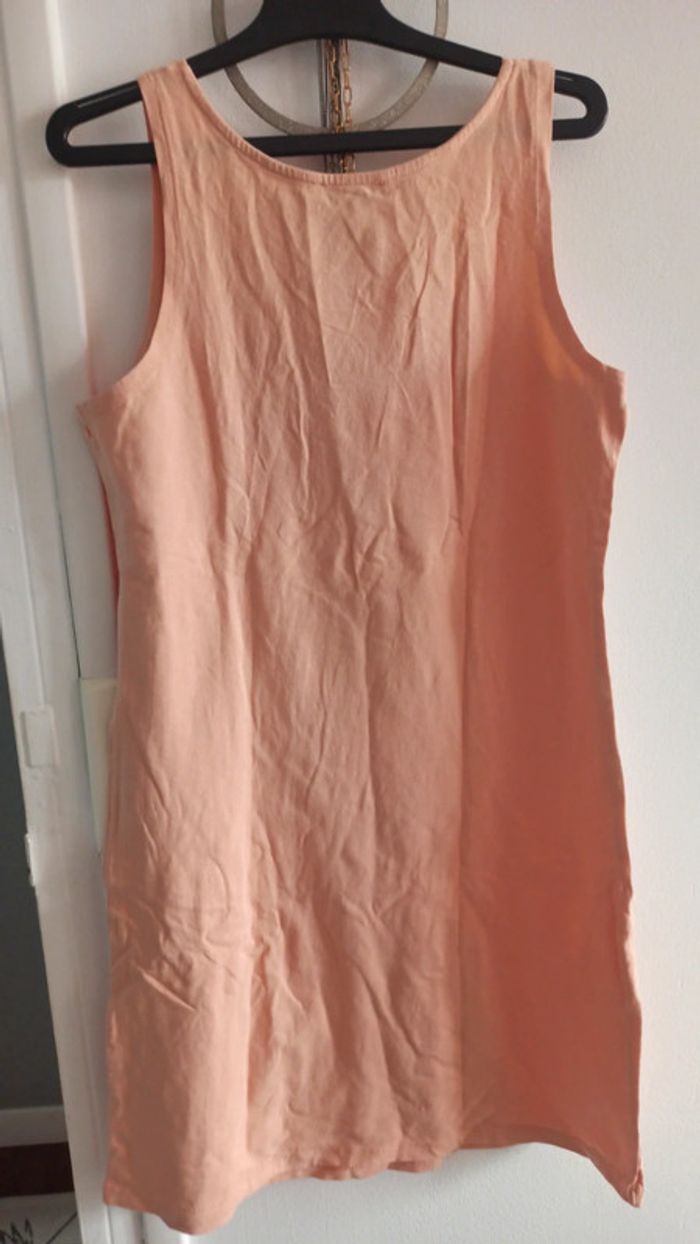 Robe d'été à bretelles marque Halle aux chaussures taille S à couleur saumon - photo numéro 3