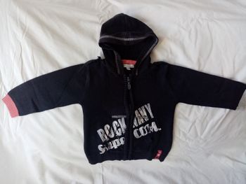 Gilet à capuche 18 mois