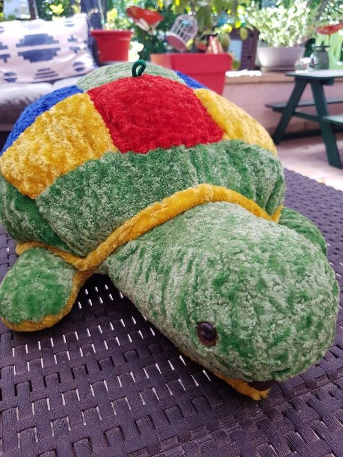 Peluche tortue patchwork. 47cm x 35 cm.