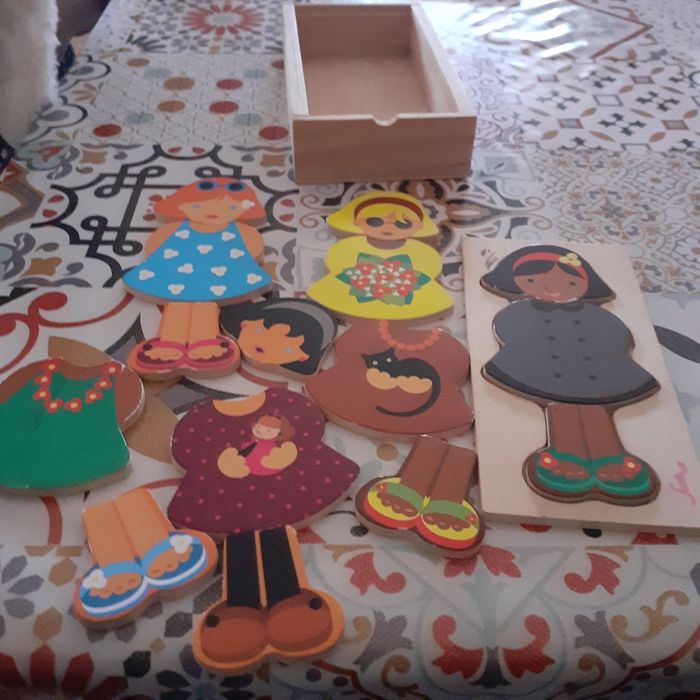 Puzzle ,perles ,accessoires pates à modeler - photo numéro 4