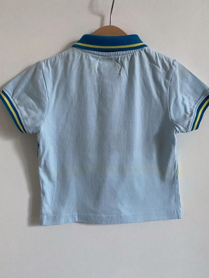 Polo bleu clair avec bandes bleu foncé et jaune - 4 Ans - photo numéro 6