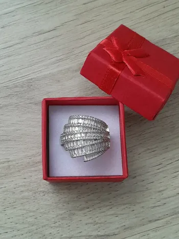 Large bague avec strass en cristal, n°2 couleur argentée, taille 60